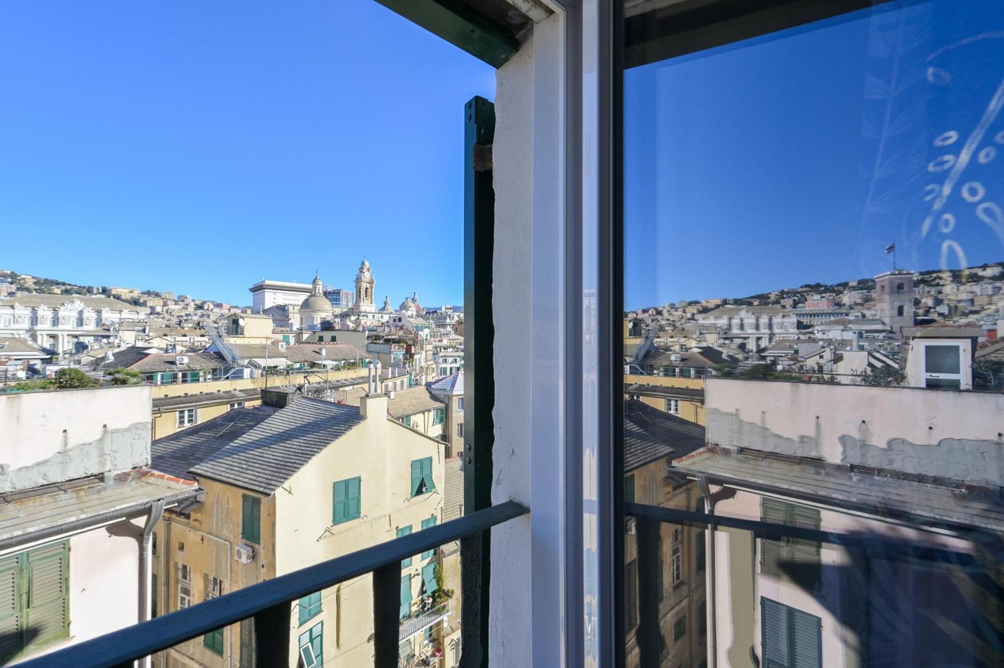 Lovely Room On Rooftops - Genovainrelax Exterior photo