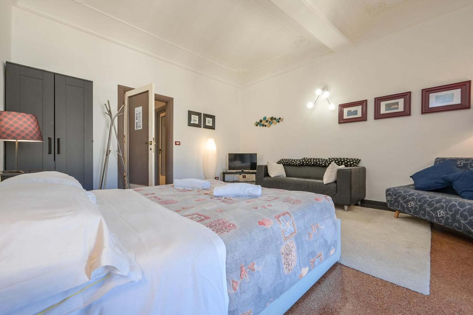 Lovely Room On Rooftops - Genovainrelax Exterior photo
